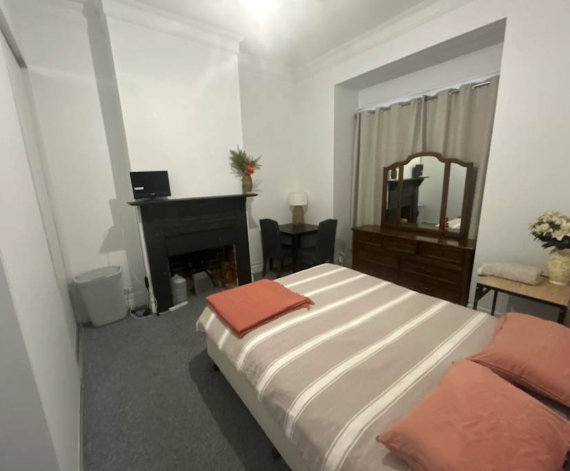 $180, Share-house, 3 bathrooms, Geelong VIC 3220