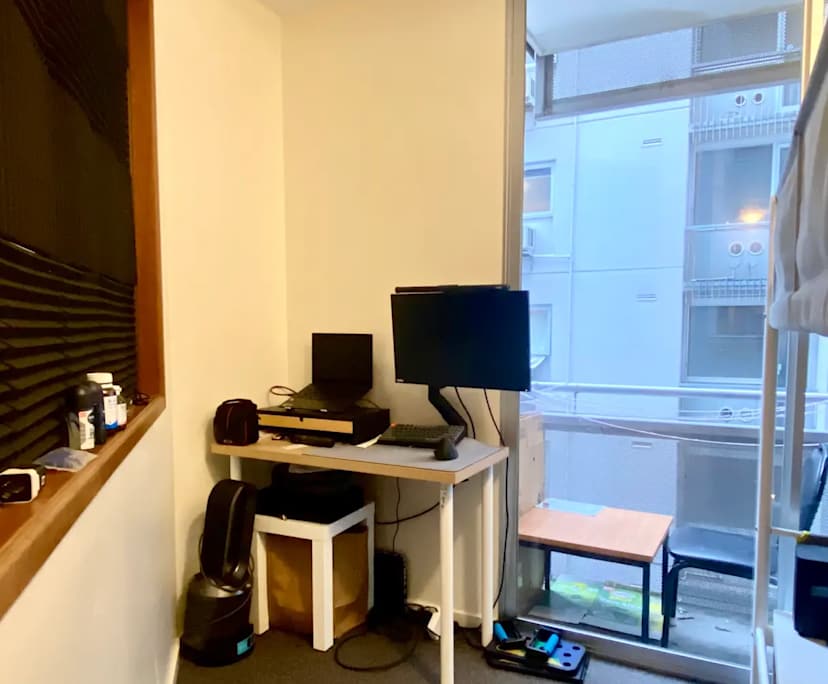 Furnished room in a flatshare