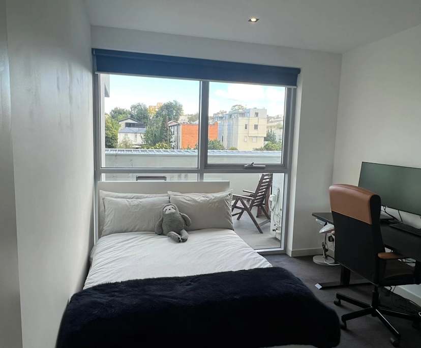 Furnished room in a flatshare