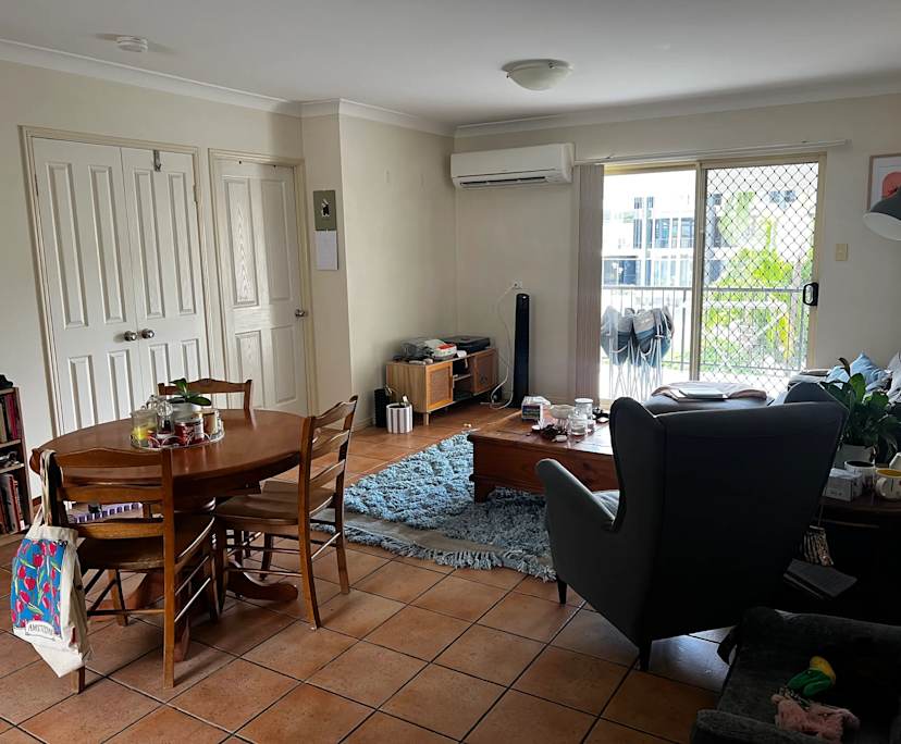 Unfurnished room with own bathroom