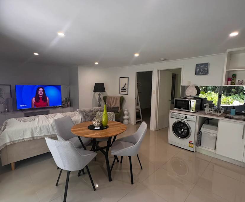 Furnished room granny flat for rent