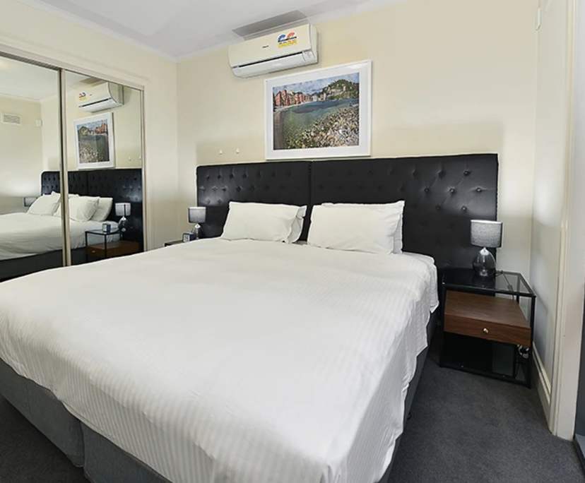 $960, Whole-property, 2 bathrooms, Melbourne VIC 3000