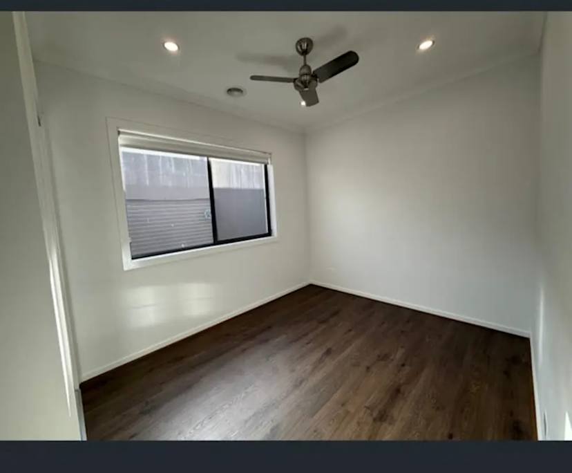 Unfurnished room with own bathroom
