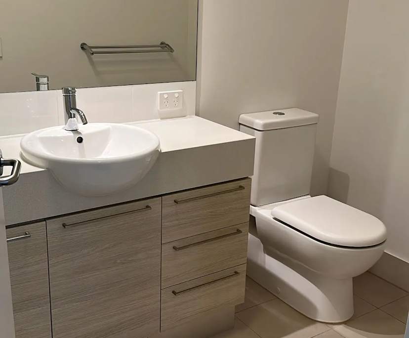 Furnished room with own bathroom