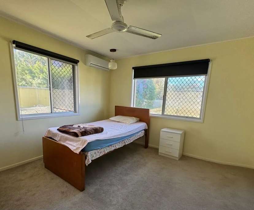 Furnished room in a share house