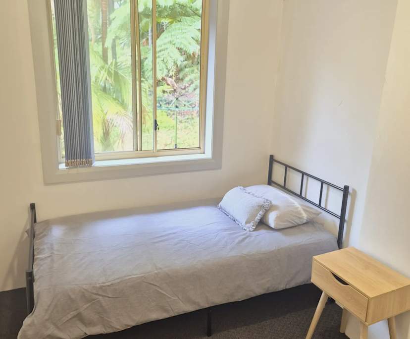 $240-295, Flatshare, 3 rooms, Avalon Beach NSW 2107, Avalon Beach NSW 2107