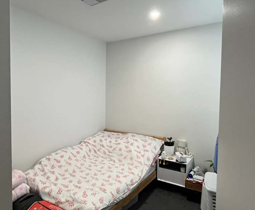 Unfurnished room in a share house