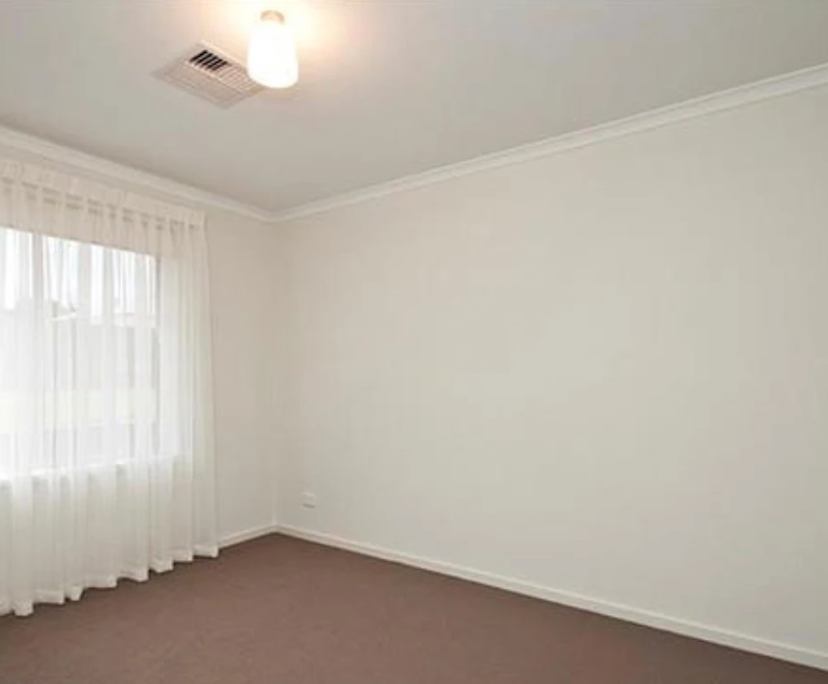 $250, Student-accommodation, 5 bathrooms, Bedford Park SA 5042