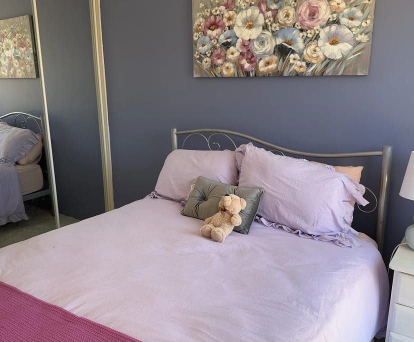 Room in a share house