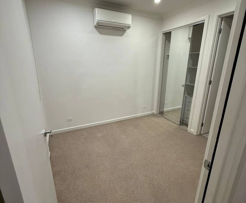 Room with ensuite in a share house