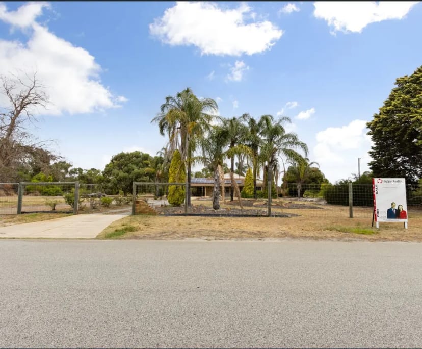 Whole property with 4 rooms for rent