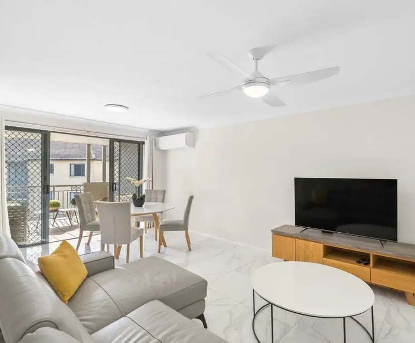 $300, Flatshare, 3 bathrooms, Saint Lucia QLD 4067