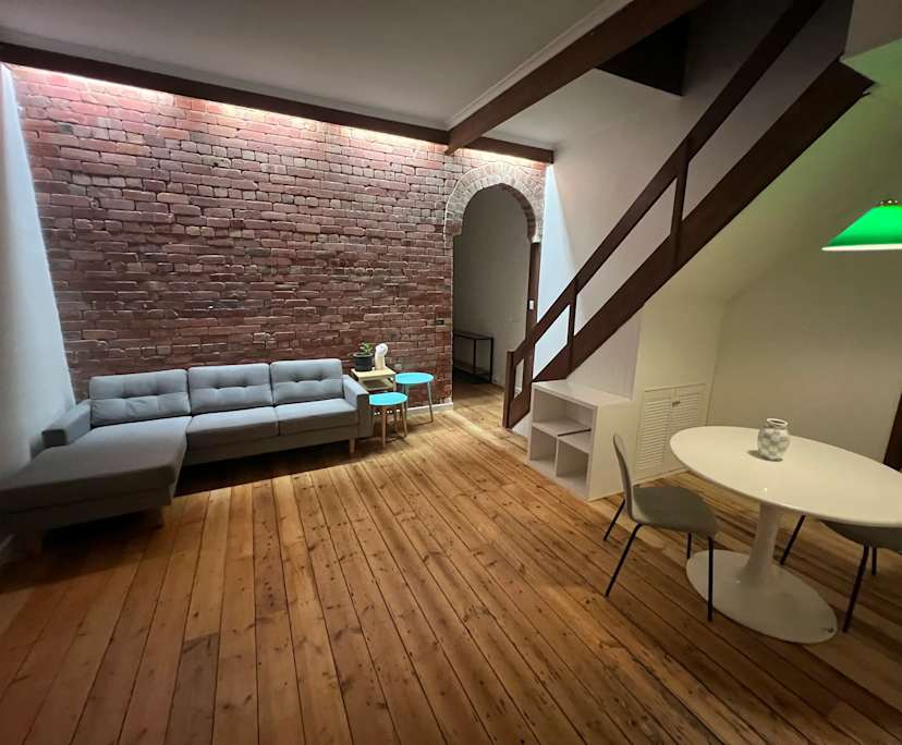 Whole property with 4 rooms for rent