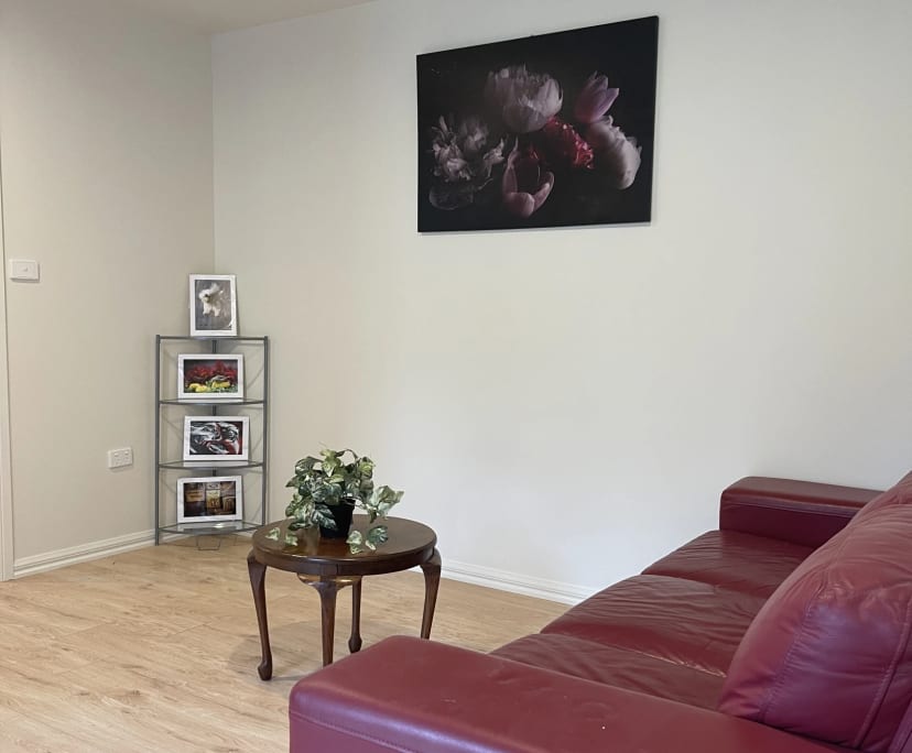 Whole property with 1 room for rent