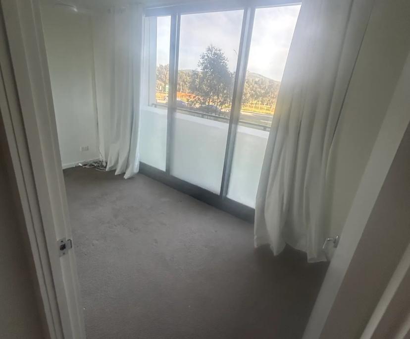$275, Flatshare, 2 bathrooms, Gungahlin ACT 2912