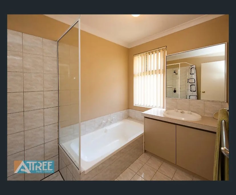 Unfurnished room with own bathroom
