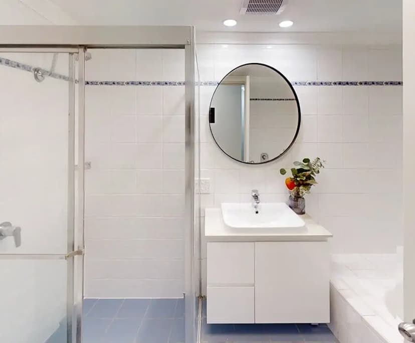 $330, Flatshare, 2 bathrooms, Chippendale NSW 2008