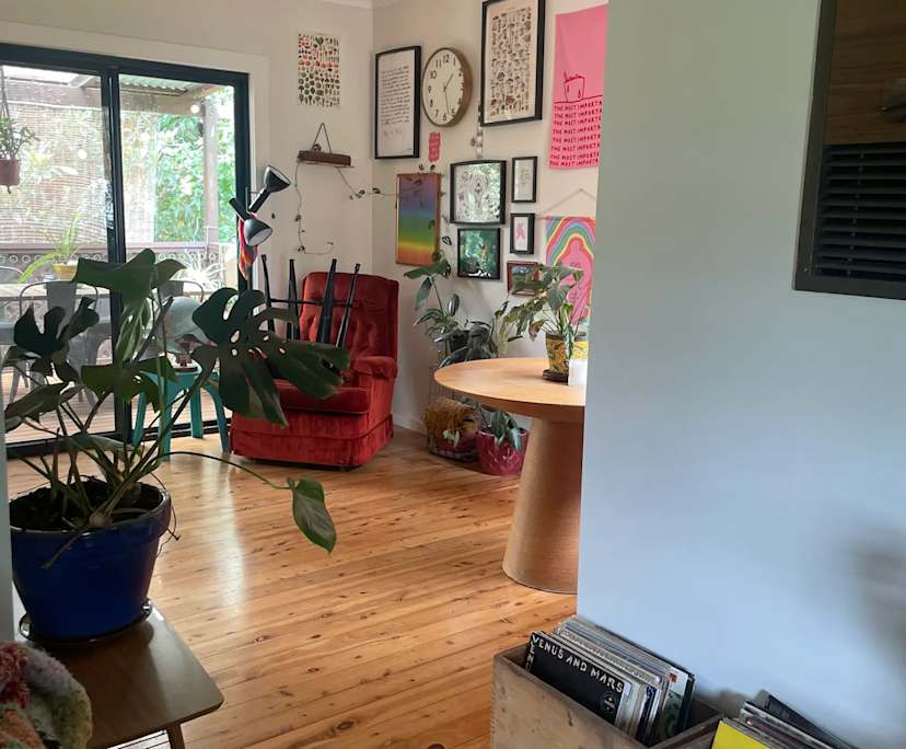 $280, Student-accommodation, 3 bathrooms, Waratah West NSW 2298