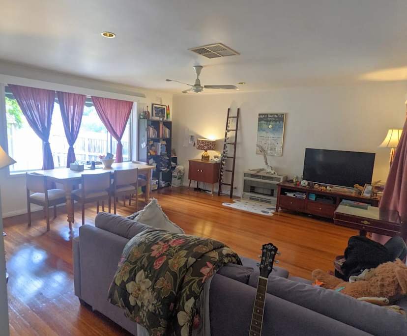 Unfurnished room in a share house