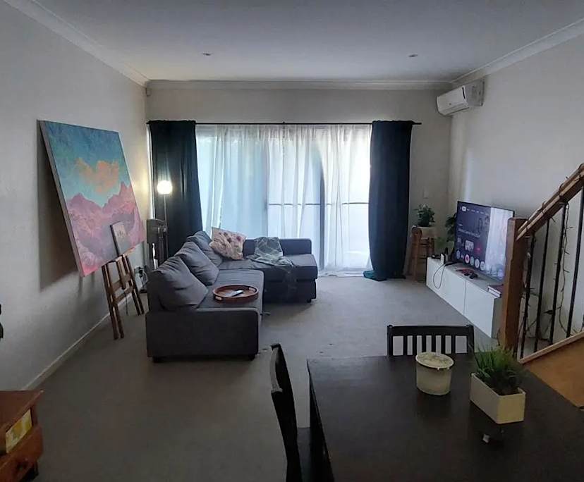 $165, Share-house, 3 bathrooms, Kingston QLD 4114