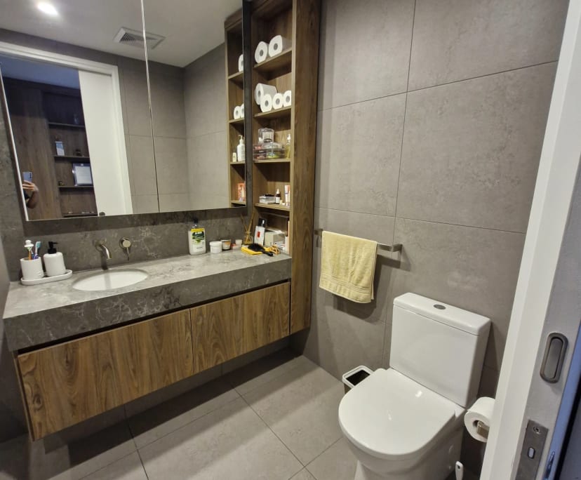 $400, Flatshare, 3 bathrooms, West End QLD 4101