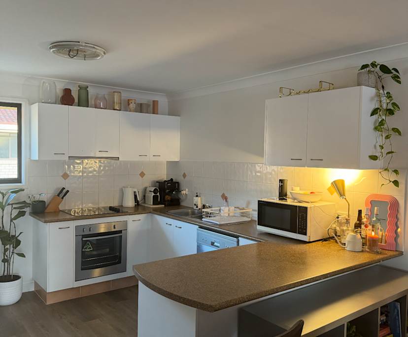 $375, Flatshare, 2 bathrooms, Mermaid Waters QLD 4218