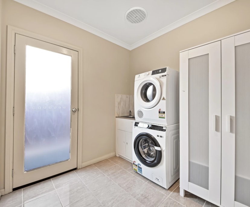 $300, Share-house, 3 bathrooms, Williams Landing VIC 3027