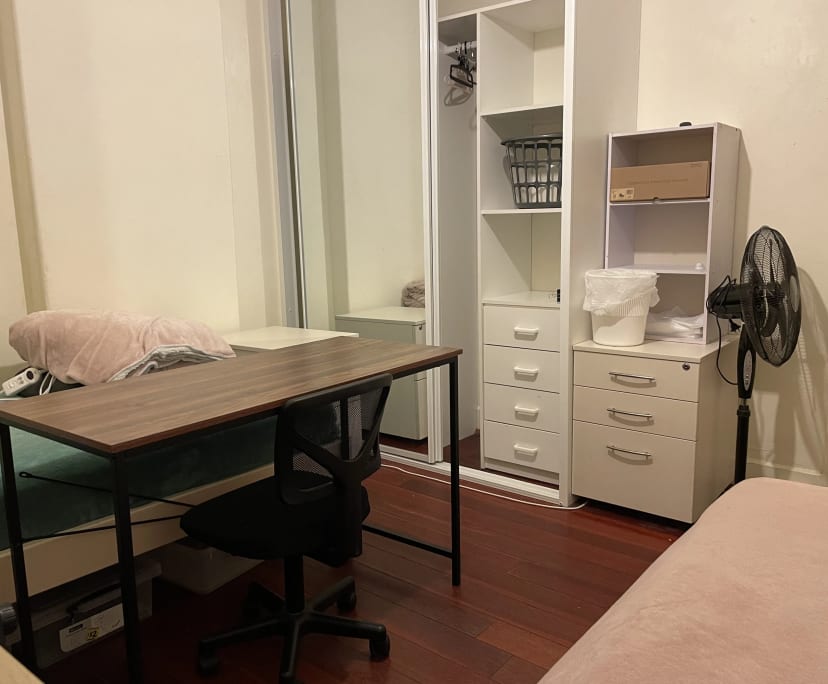 Furnished room in a share house
