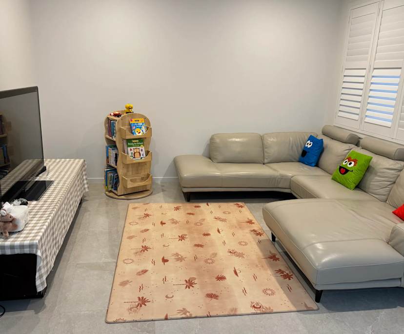 $235, Homestay, 4 bathrooms, Springfield QLD 4300