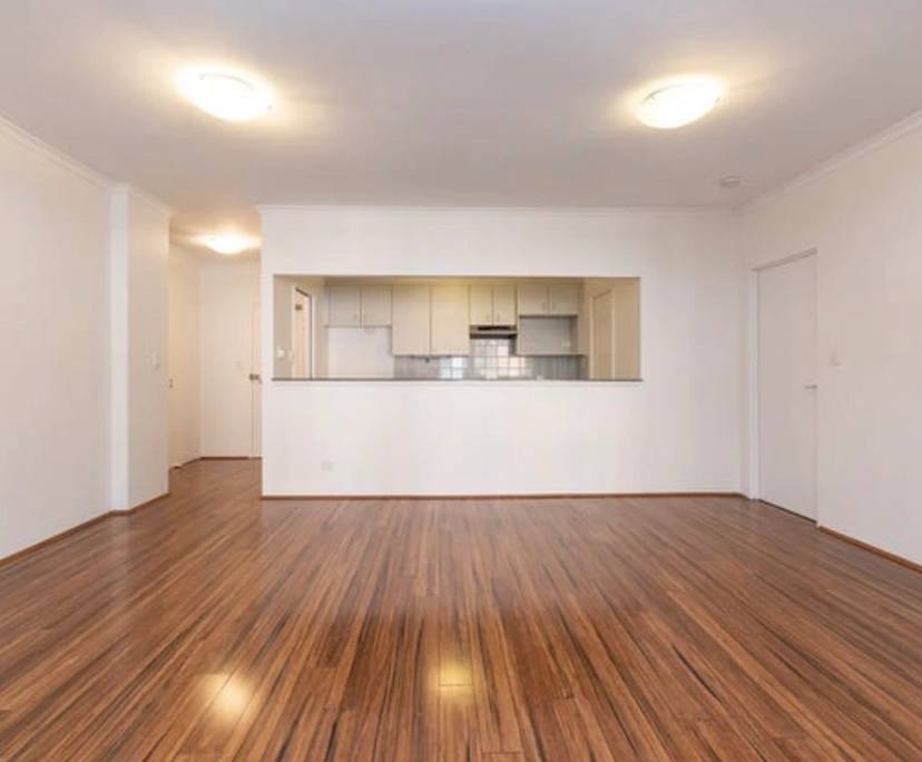 Unfurnished room with own bathroom