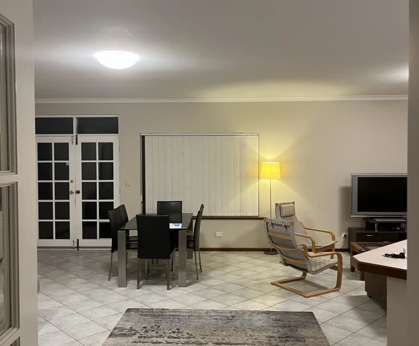 Room in a share house