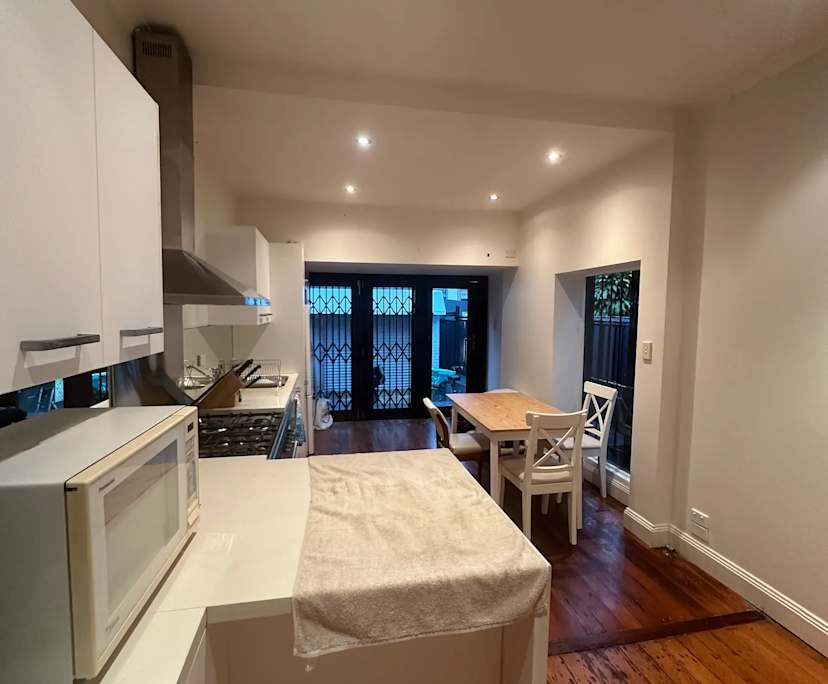 $275, Share-house, 4 bathrooms, Woolloomooloo NSW 2011