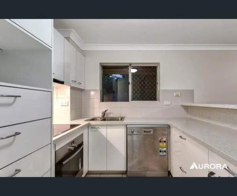 $320, Flatshare, 2 bathrooms, Herston QLD 4006