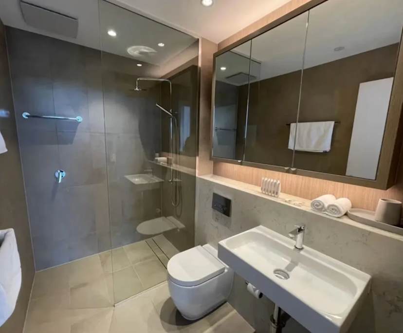 Furnished room with own bathroom