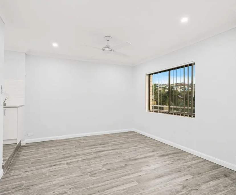 Room in a share house