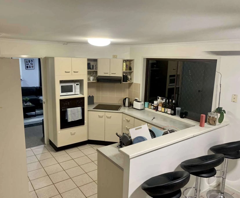 $250, Share-house, 3 bathrooms, Fitzgibbon QLD 4018