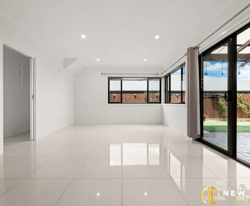 Unfurnished room in a share house