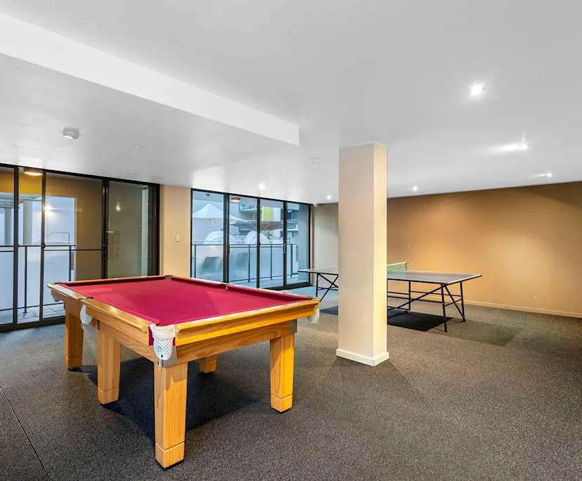 $950, Whole-property, 2 bathrooms, Perth WA 6000