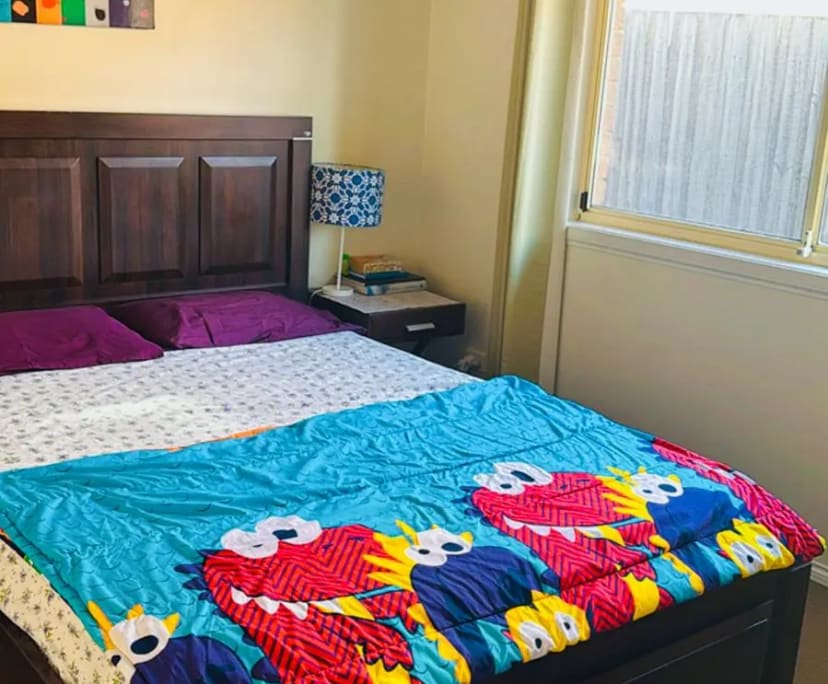 $300, Share-house, 3 bathrooms, Hillside VIC 3037