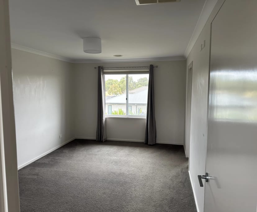 Room with ensuite in a share house