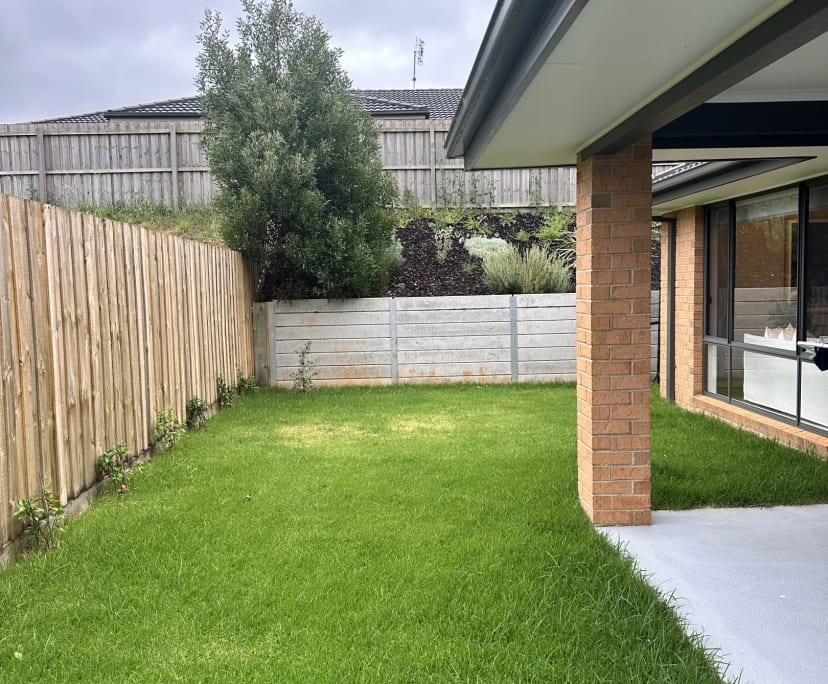 $300, Share-house, 4 bathrooms, Drouin VIC 3818