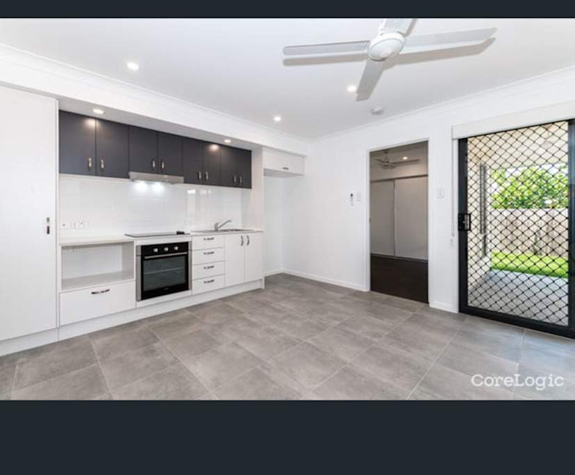 $250, Share-house, 2 bathrooms, Logan Reserve QLD 4133