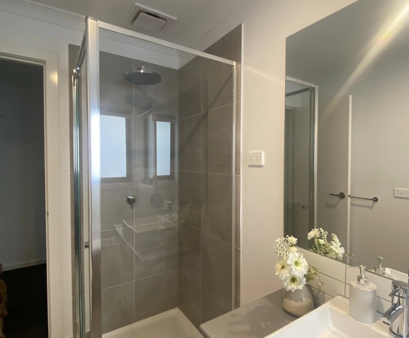 $300, Share-house, 3 bathrooms, Officer VIC 3809