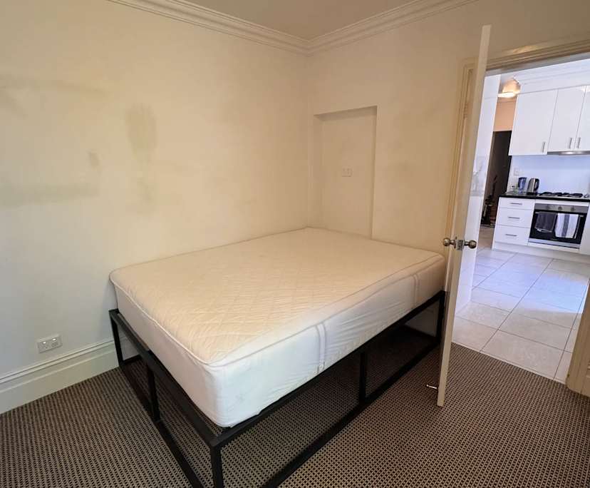 Furnished room with own bathroom