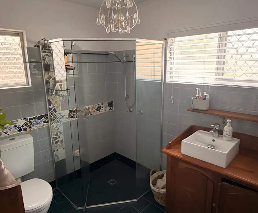 Unfurnished room in a flatshare