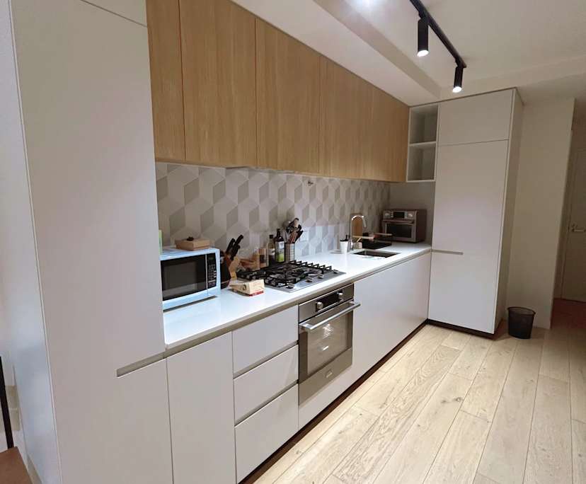 $350, Flatshare, 2 bathrooms, Fitzroy North VIC 3068