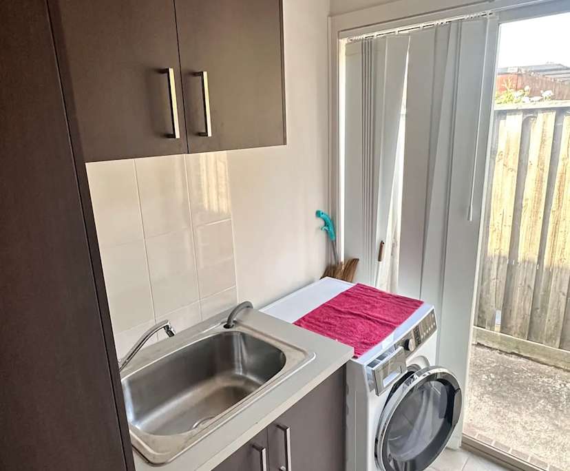 $250, Share-house, 4 bathrooms, Cranbourne North VIC 3977