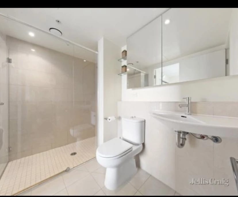 $400, Share-house, 2 bathrooms, South Melbourne VIC 3205