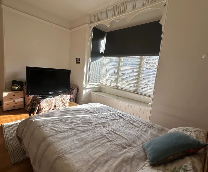 Room in a share house