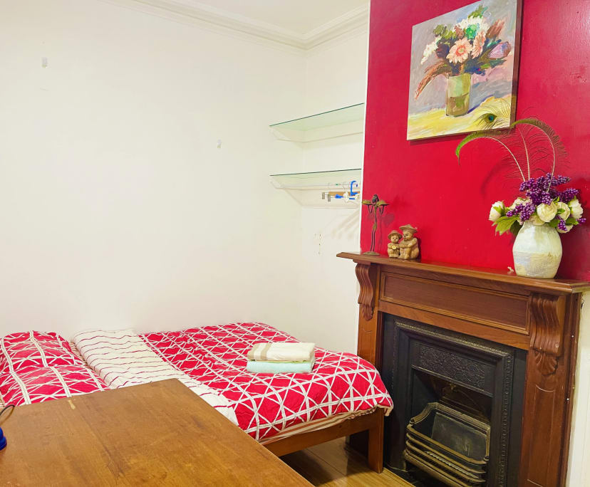 Furnished room in a share house